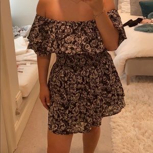 Anna Rae off the shoulder floral dress